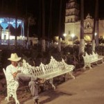 anders-plaza-night