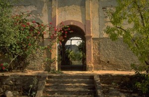 Casa Esmeralda, 1992, Alamos, Sonora, Mexico. Photo by Gary Ruble.