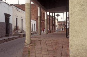 Calle Rosales looking west, Alamos, Sonora, Mexico. Photo by Anders Tomlinson.